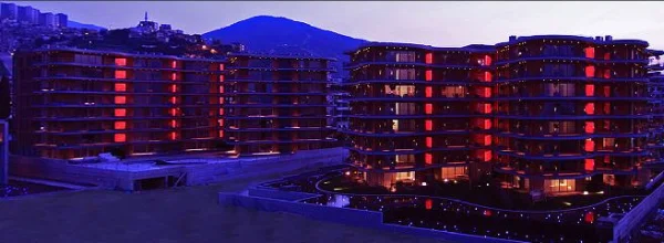 Narlıdere'de Modern Yaşam: Ana Havuz, Çocuk Havuzu ve Tabandan Yıldız Aydınlatmalı Yansıma Havuzları Detay