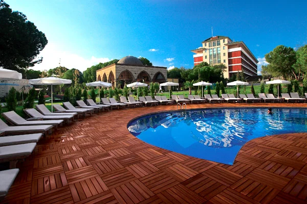 Club Voyage Belek Select: Seçkin Havuz Koleksiyonu ve Lüks Su Mimarisi Projesi Detay