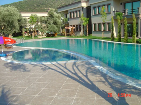 Bodrum Dokunuşu: Voyage Torba Seçkin Havuz ve Yaşam Alanı Konsepti Detay
