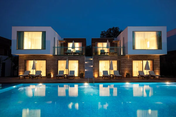 Ayrıcalığın Zirvesi: Voyage Private Villa Havuzları ve Özel Teras Mimarisi Detay